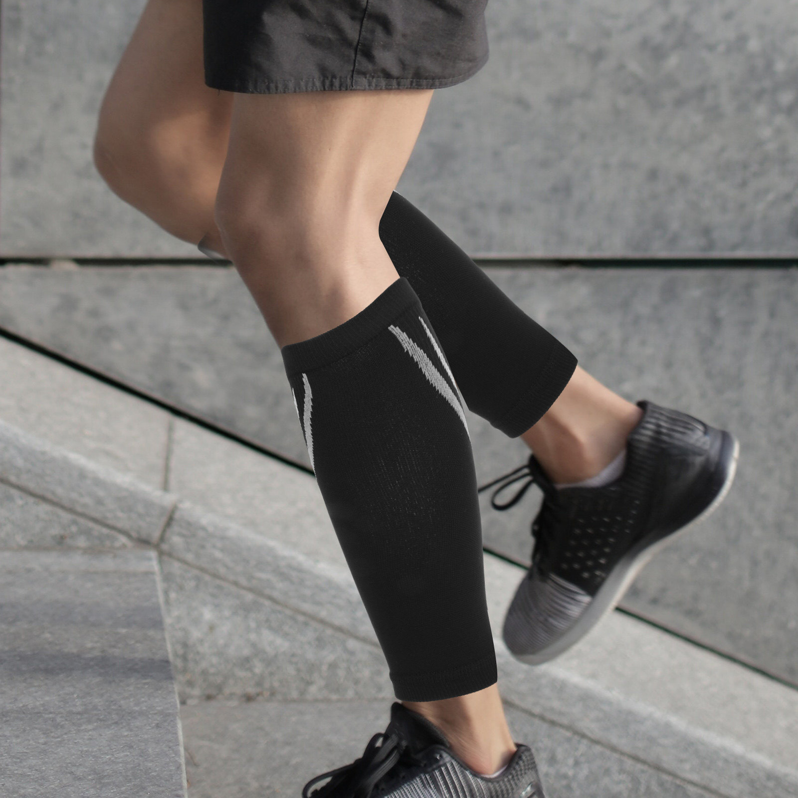 Compression Sleeve Calf - 1 пара компрессионных накладок на голень,