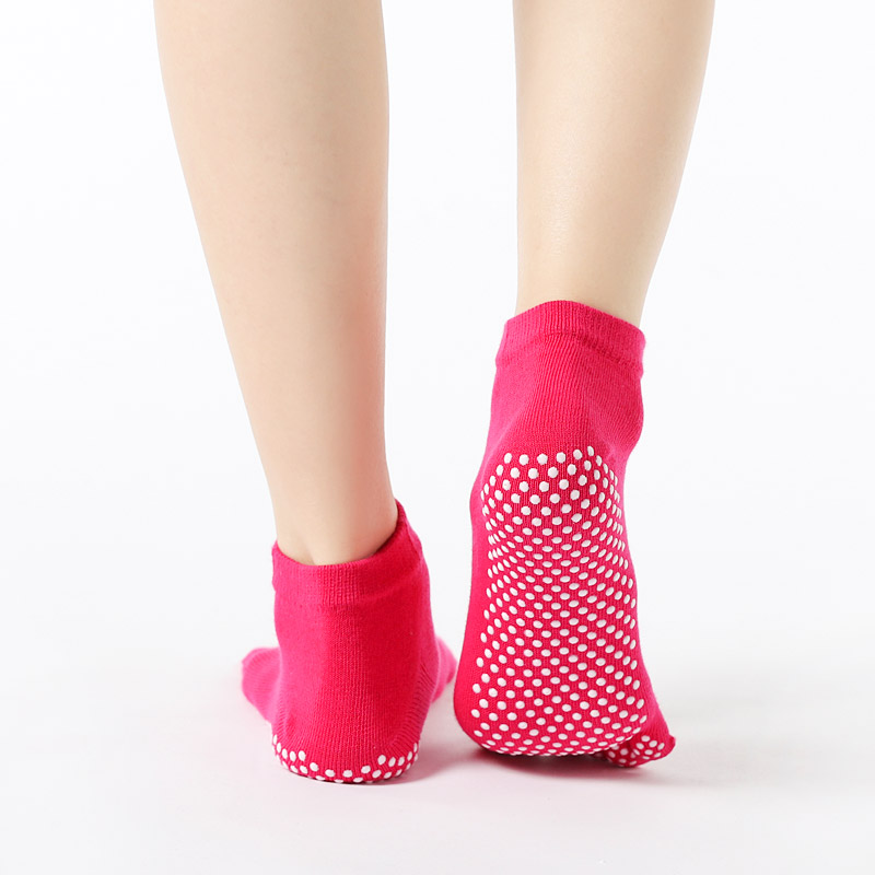 Лидер продаж, женские противос – обзор и цена Grip Sock Yoga