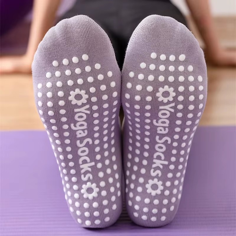 Дышащие полотенца, носки для й – обзор и цена Grip Sock Yoga