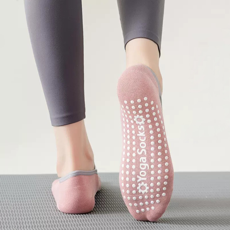 Дышащие полотенца, носки для й – обзор и цена Grip Sock Yoga